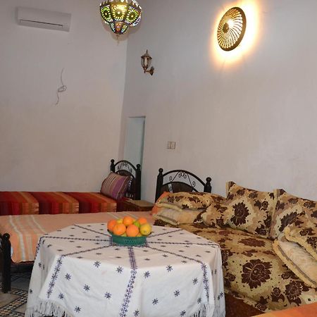 Riad Asmae Moustakim Фес Екстериор снимка